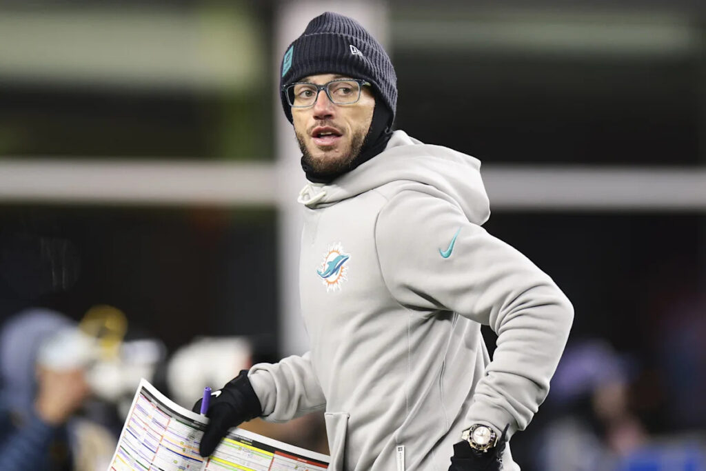 Chargers hope Mike McDaniel can ignite offense Chargers hope Mike McDaniel can ignite offense