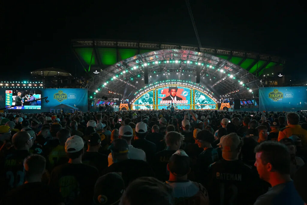 NFL Draft 2026: Live chat for Day 3