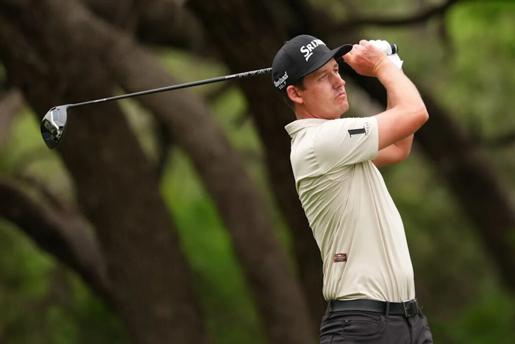 Putnam plays chess during delay, shoots 6-under at Valero