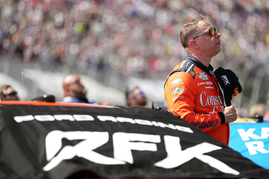 Brad Keselowski crashes in NASCAR Bristol race after Ricky Stenhouse Jr. spins him out Brad Keselowski crashes in NASCAR Bristol race after Ricky Stenhouse Jr. spins him out
