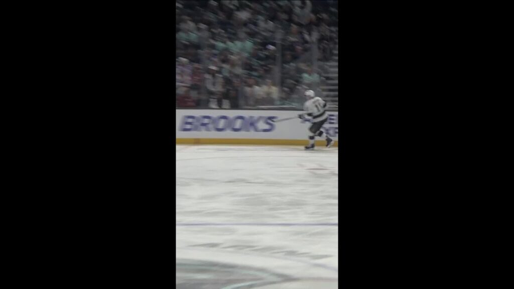 QB STARTS HOT!  #hockey #nhl #lakings #gkg #gokingsgo