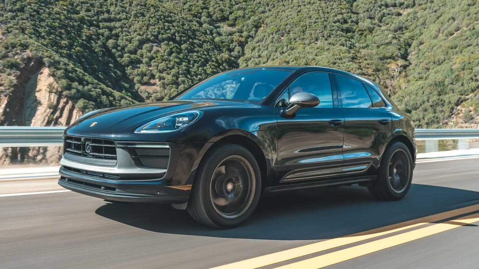 Gas Porsche Macan Production Ending This Summer