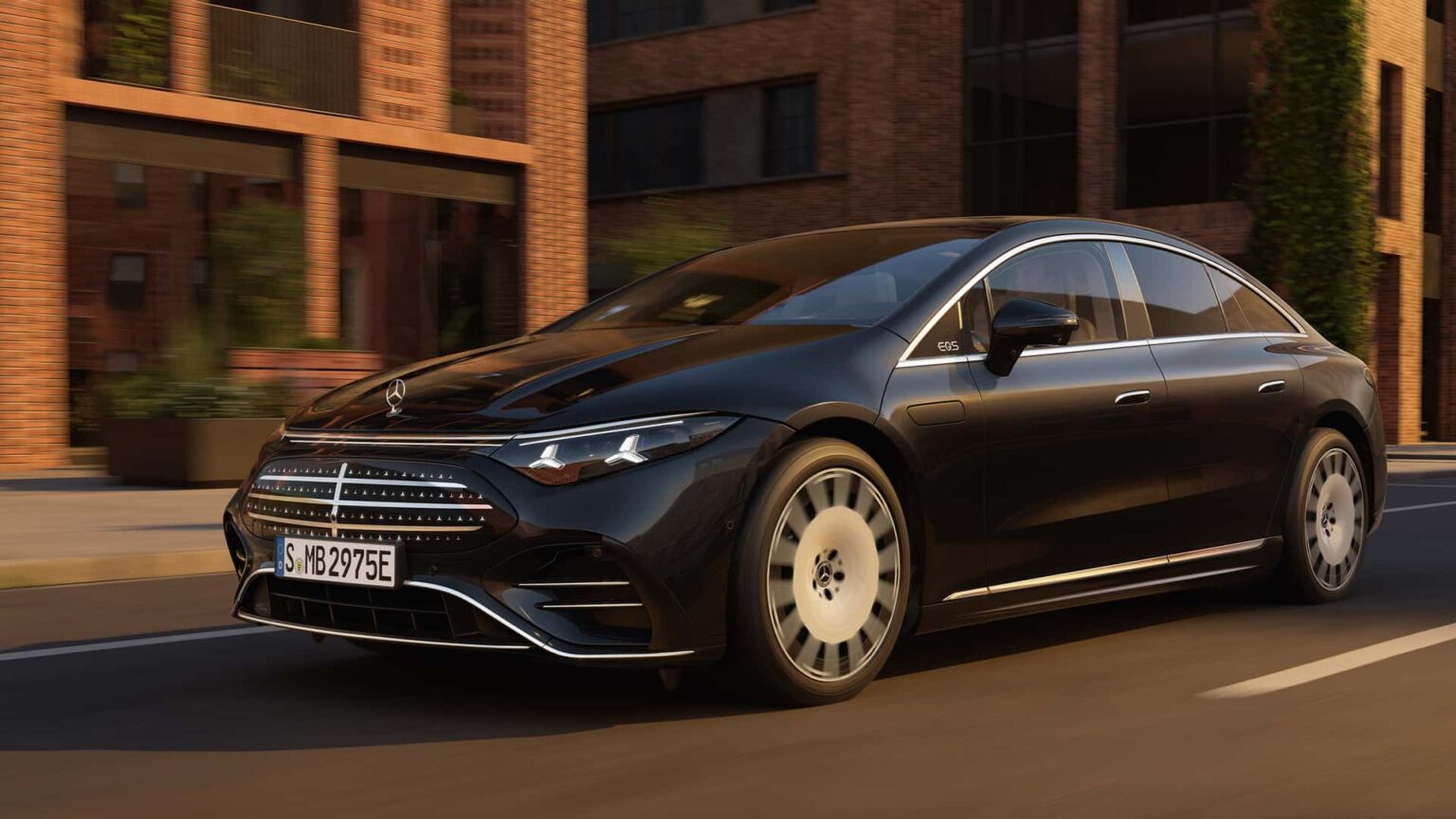 2027 Mercedes-Benz EQS Revealed: Bigger Battery, 800V Platform