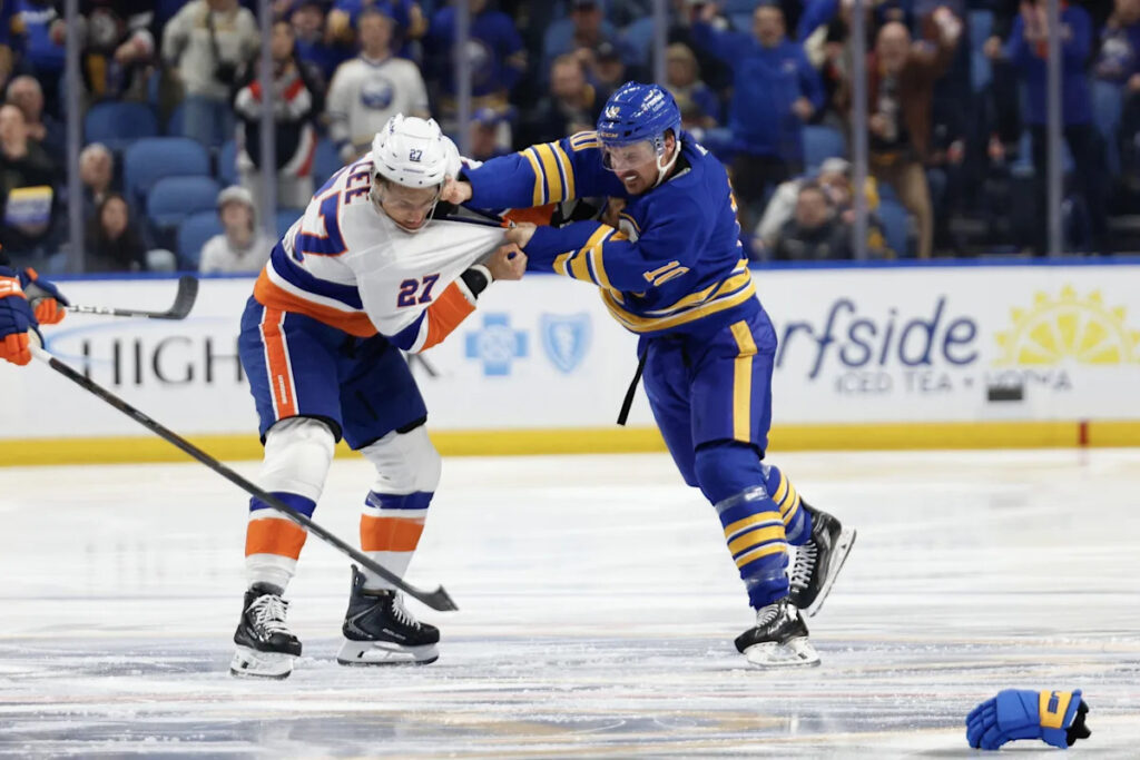 Sabres 4, Islanders 3 (EN): Another game, another collapse