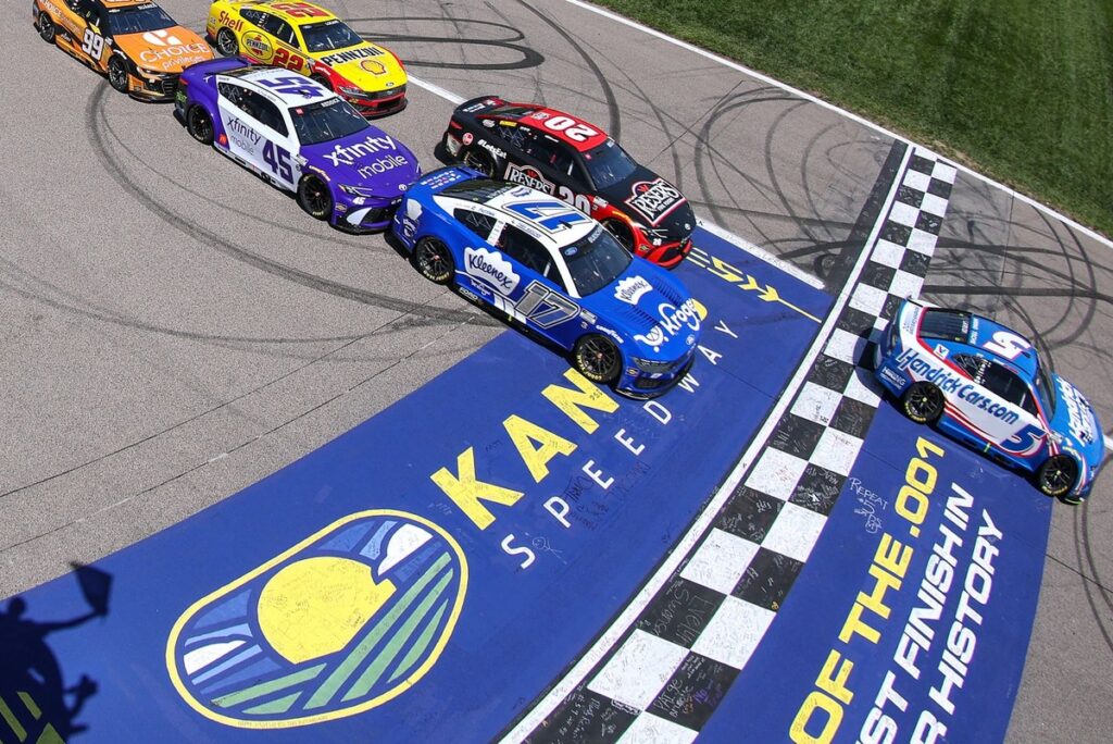 How to watch NASCAR at Kansas: Weekend schedule, start time, TV