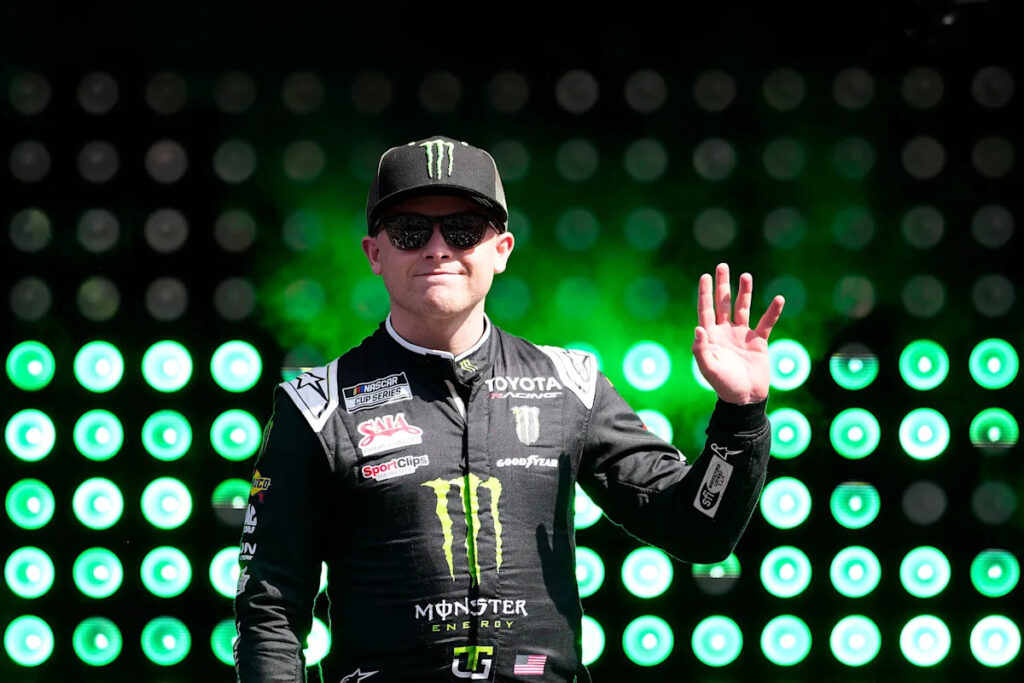 NASCAR Bristol predictions 2026, expert picks for Cup Series race