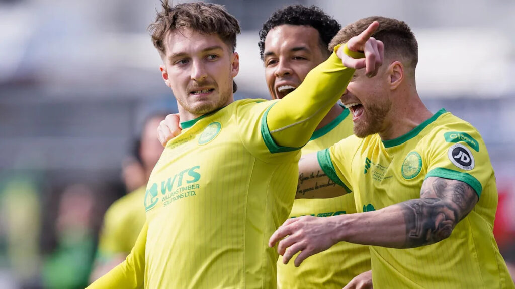 Early blitz sees Caernarfon beat Flint to win first Welsh Cup