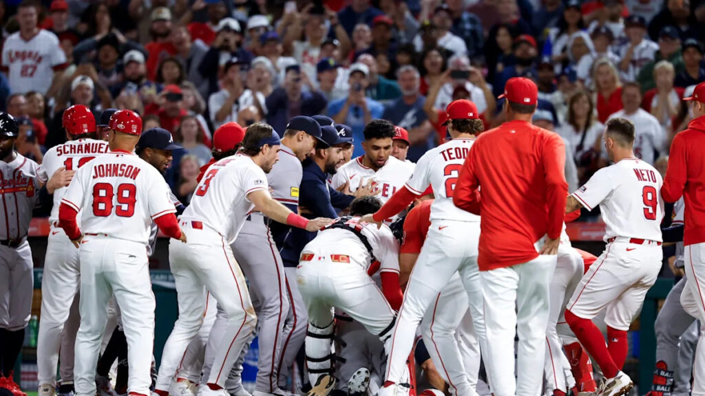 Brawl breaks out between Braves pitcher Reynaldo López and Angels slugger Jorge Soler