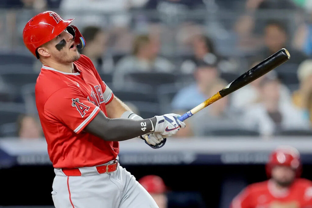 Mike Trout on insane tear, makes home run history in Yankee Stadium