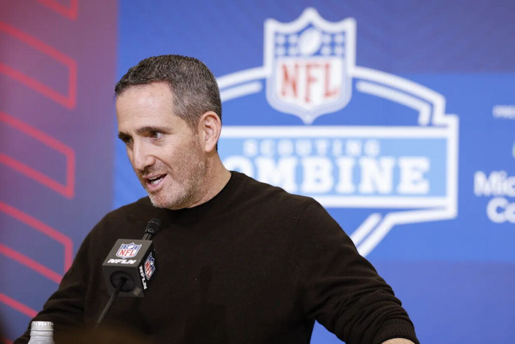 Eagles Mailbag: Would they draft a quarterback on Day 2? Eagles Mailbag: Would they draft a quarterback on Day 2?