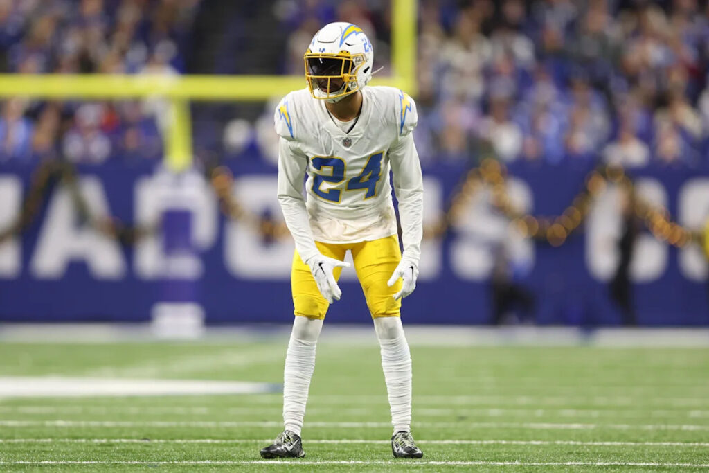 Colts sign unretired veteran safety to bolster depth Colts sign unretired veteran safety to bolster depth