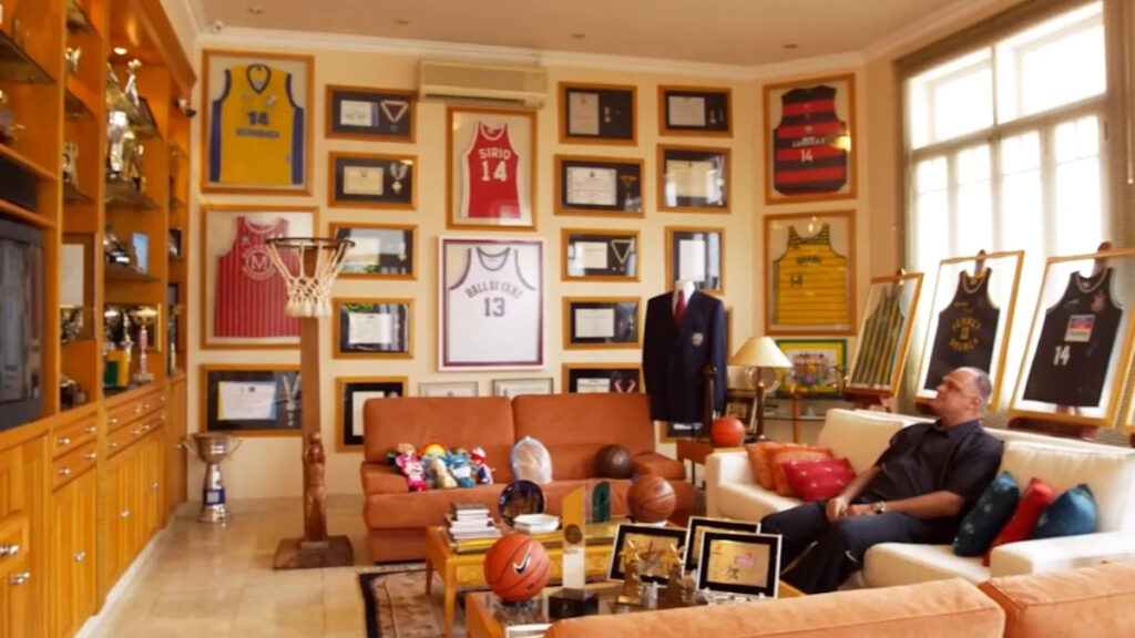 Oscar Schmidt, Basketball Hall of Famer and Olympic record holder from Brazil, dies at 68