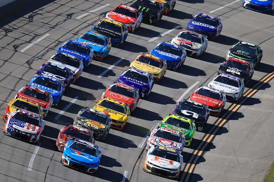 Three-wide racing at Talladega