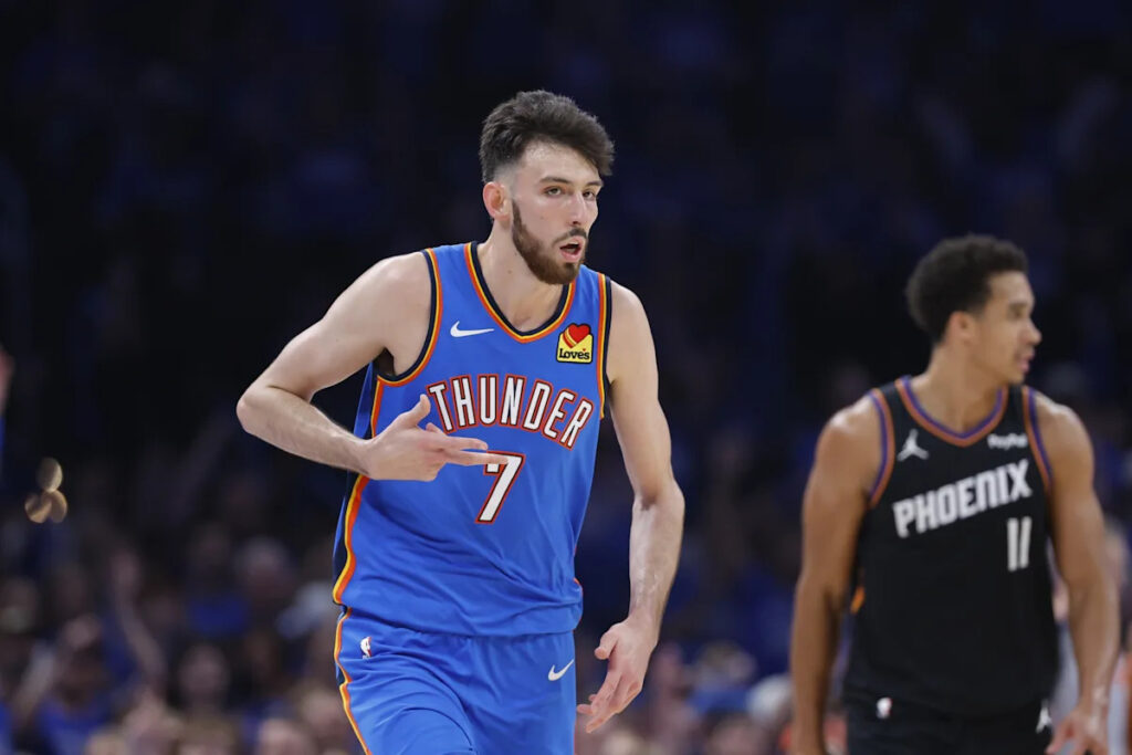 NBA Announces Chet Holmgren as Defensive Player of the Year Finalist