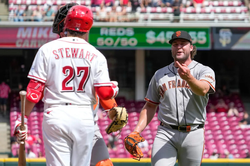 Benches clear after testy Giants vs. Reds MLB game. See what happened.