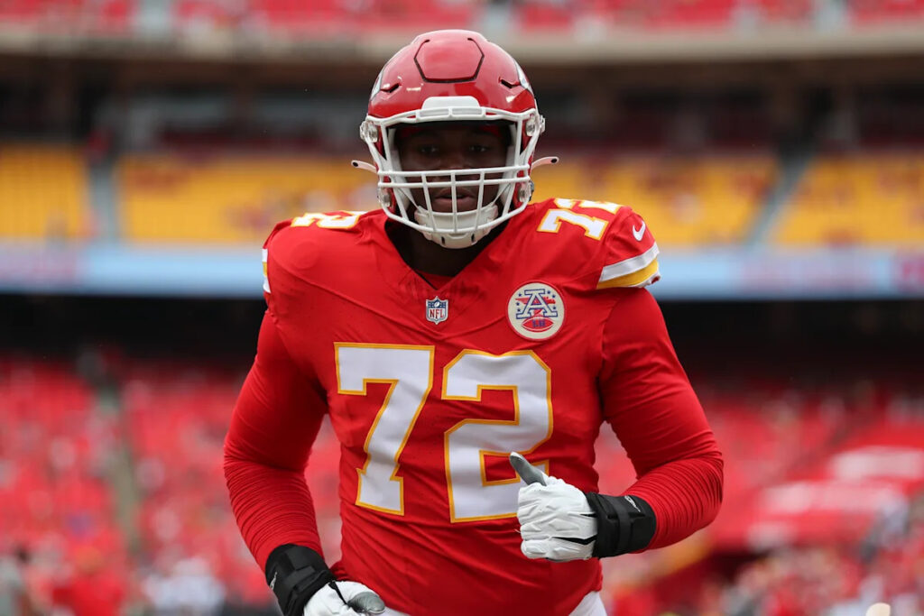 Chiefs clear two spots on 90-man roster with moves on Wednesday