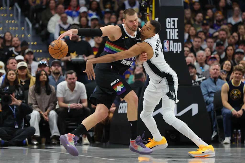 Nikola Jokić’s 40-point performance leads Nuggets over Spurs in OT as Denver gets 8th straight win Nikola Jokić’s 40-point performance leads Nuggets over Spurs in OT as Denver gets 8th straight win