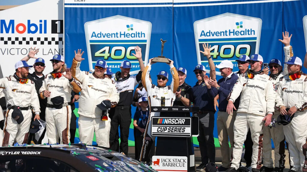 Tyler Reddick’s last-lap move, his fifth win, and a pace not seen since Dale Earnhardt in 1987