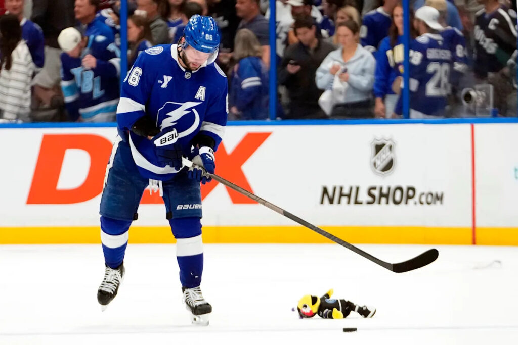 Lightning on the brink of elimination after another home playoff loss