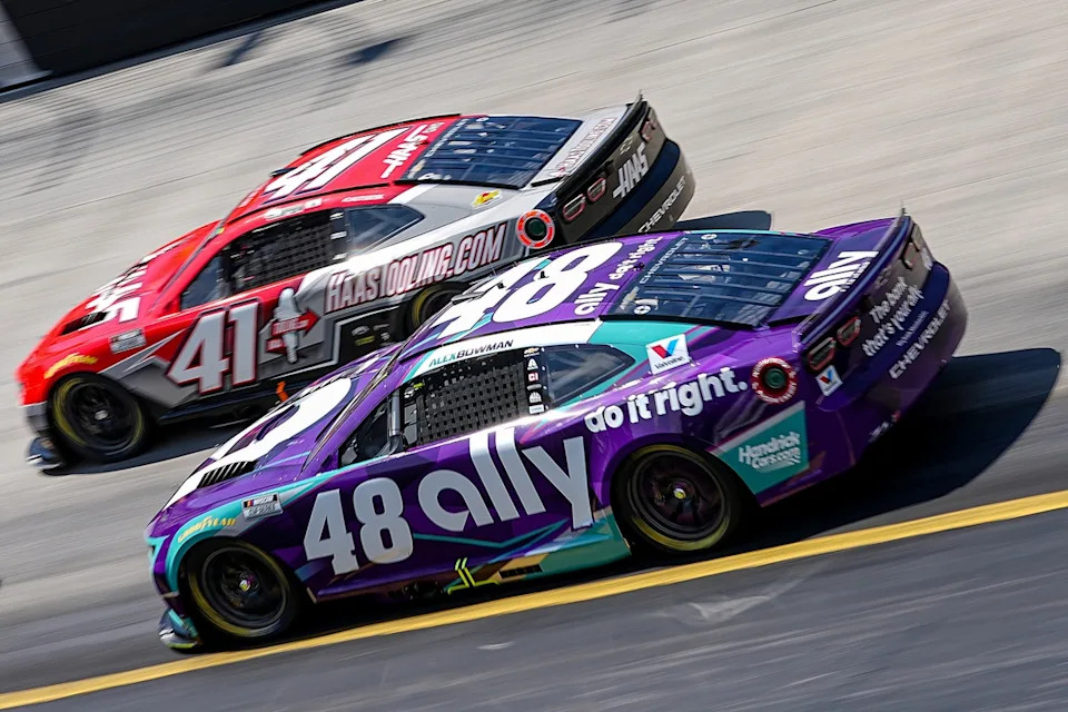 Alex Bowman, Hendrick Motorsports, Cole Custer, Haas Factory Team