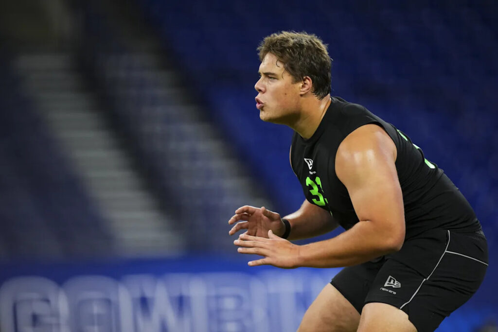 49ers Mock Draft round up: A lot of love for Caleb Lomu 49ers Mock Draft round up: A lot of love for Caleb Lomu