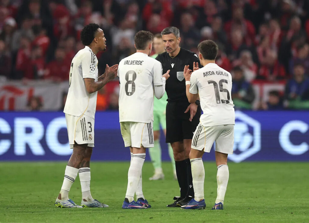 Real Madrid players slam referee after controversial red card during Bayern Munich defeat – “It’s your f****** fault” Real Madrid players slam referee after controversial red card during Bayern Munich defeat – “It’s your f****** fault”