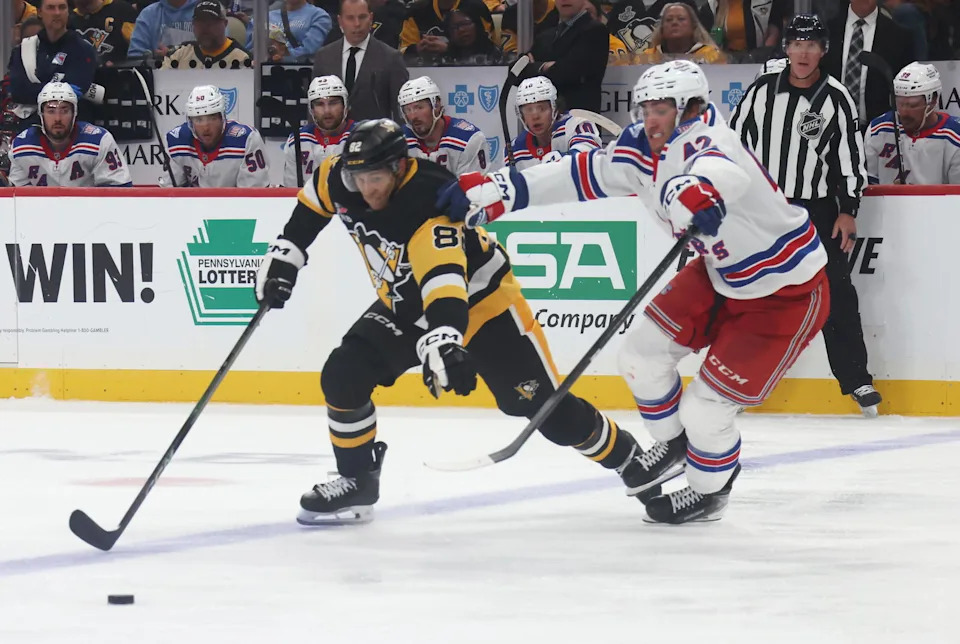 Penguins Defenseman Out For Season After Shoulder Surgery