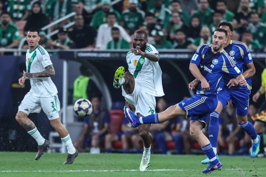 Asian Champions League final has an Os Trapalhões moment, watch 📹