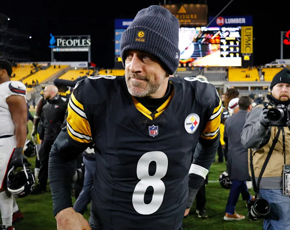 Steelers quarterback Aaron Rodgers (8) walks off the field at the end of the second half when the Pittsburgh Steelers played the <a class="link " href="https://sports.yahoo.com/nfl/teams/houston/" data-i13n="sec:content-canvas;subsec:anchor_text;elm:context_link" data-ylk="slk:Houston Texans;sec:content-canvas;subsec:anchor_text;elm:context_link;itc:0" data-yga="{"yLinkElement":"context_link","yModuleName":"content-canvas","yLinkText":"Houston Texans","ySubModuleName":"anchor_text","yHasCommerce":false}">Houston Texans</a> in their AFC Wild Card round Monday, January 12, 2026. Robert Sabo for NY Post