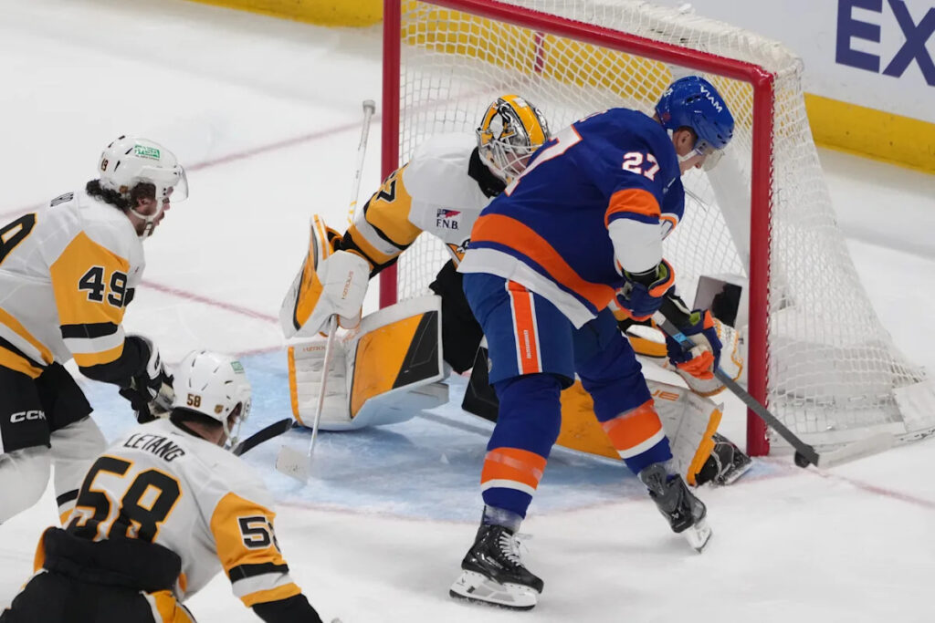 Could an errant puck change the goaltending future for Sergei Murashov and the Penguins? Could an errant puck change the goaltending future for Sergei Murashov and the Penguins?