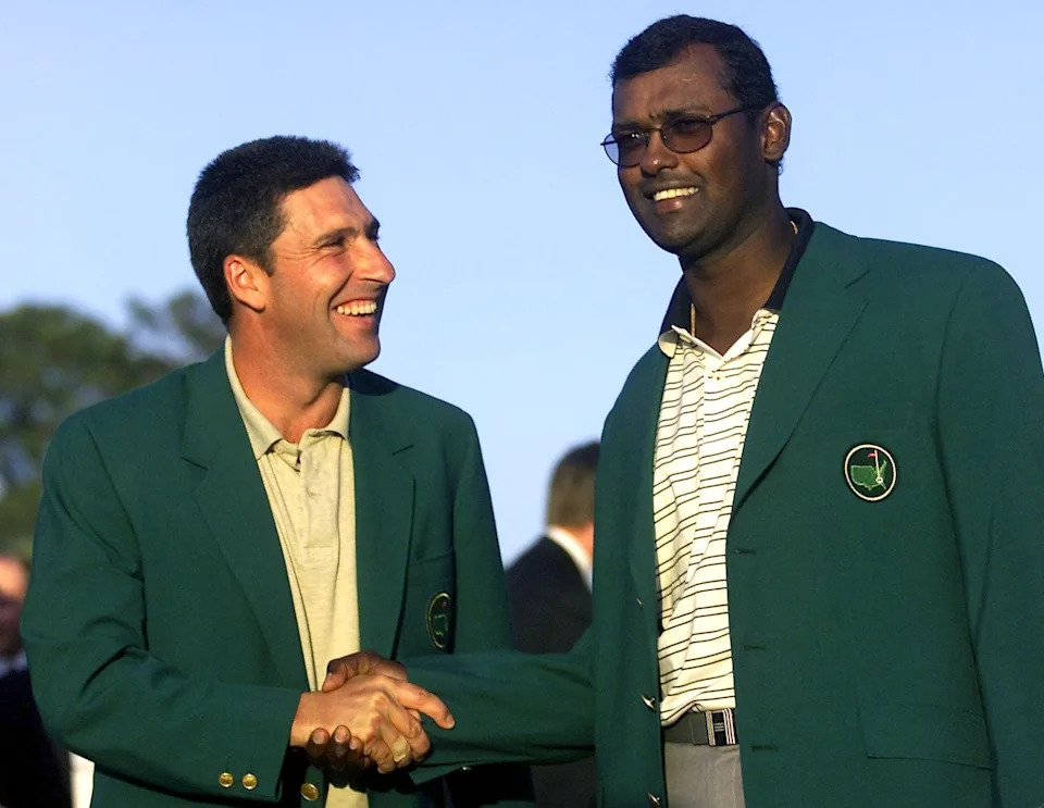 Vijay Singh (R) of Fiji is congratulated for winning the 2000 Masters by last year's champion Jose Maria Olazabal of Spain 09 April, 2000, at Augusta National Golf Course