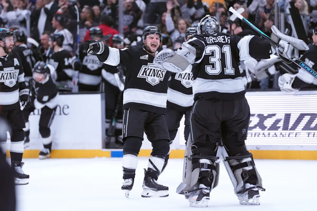 Adrian Kempe scores in shootout as Kings beat Predators 3-2 Adrian Kempe scores in shootout as Kings beat Predators 3-2