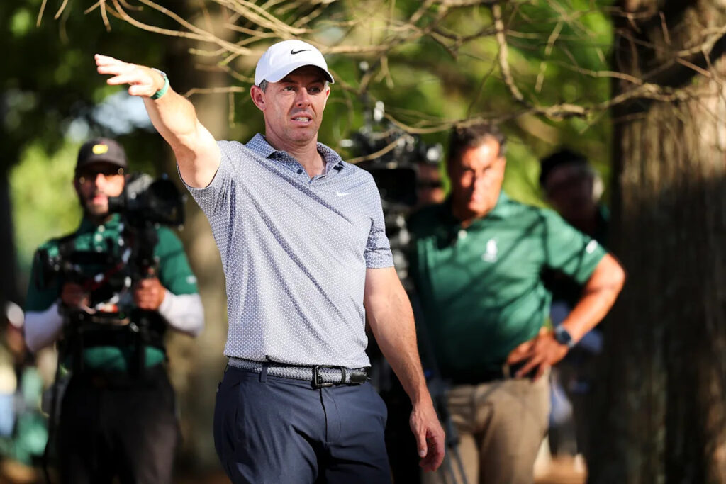 Rory McIlroy, fighting case of the lefts at Masters, rushes to range for fix