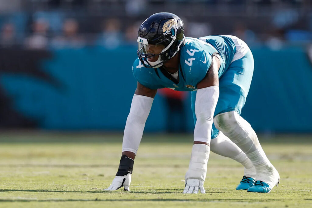Jaguars sign DE Travon Walker, former No. 1 overall pick, to 4-year, 0 million extension