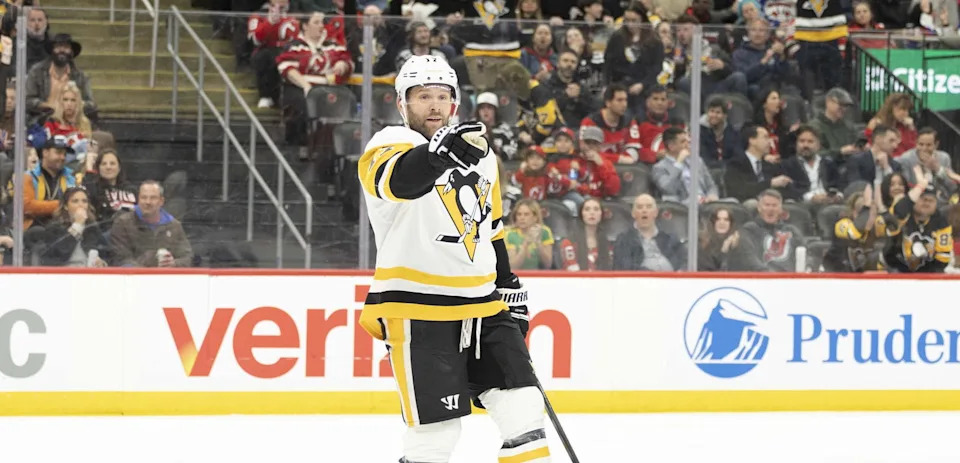 Takeaways: Penguins Take Care Of Business, Clinch Playoff Berth With 5-2 Win Over New Jersey Devils