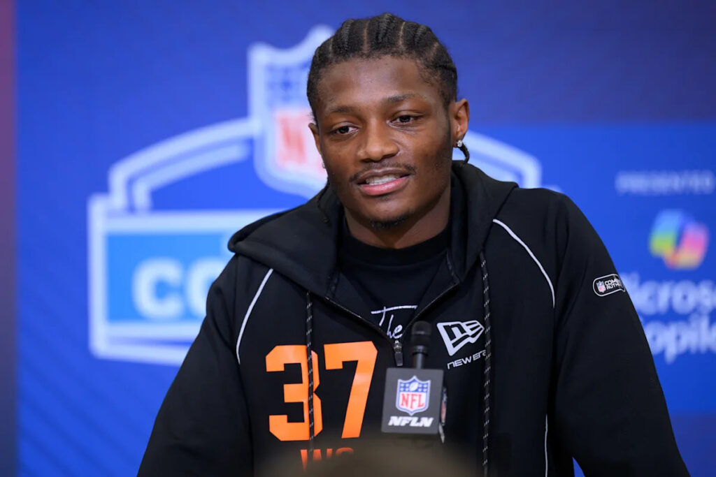 Is No. 4 overall too early for the Titans to take Carnell Tate?