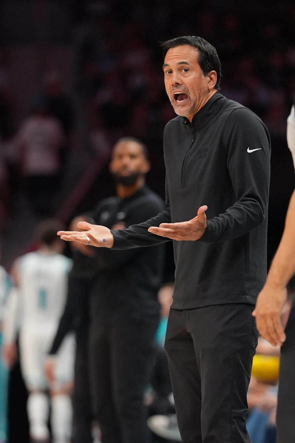 Amazon Prime feed crashes in final minute of Heat-Hornets game: Reactions