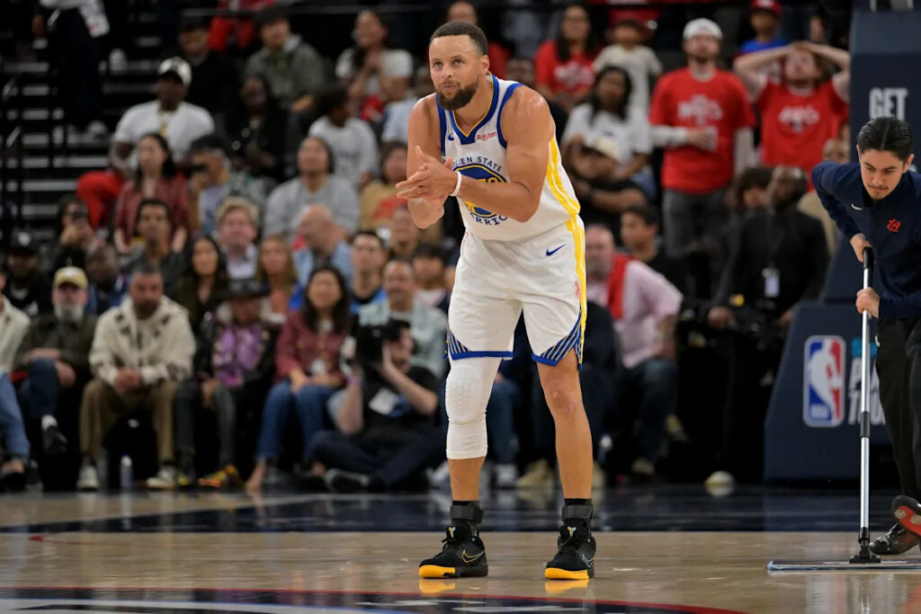 Is Steph Curry playing today vs. Suns? Latest update on Warriors’ star