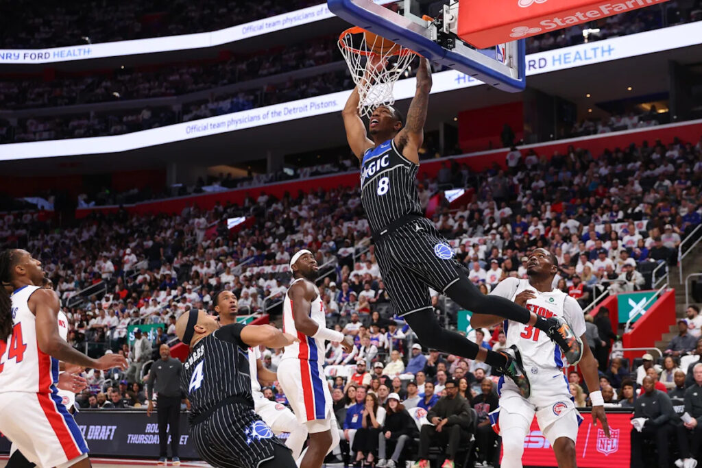Jamal Cain throws down vicious one-handed dunk through Jalen Duren in Game 4 as Magic take stunning 3-1 lead over Pistons