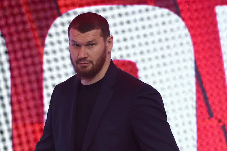 Makhmudov arriving at the press conference (Getty Images for Netflix)