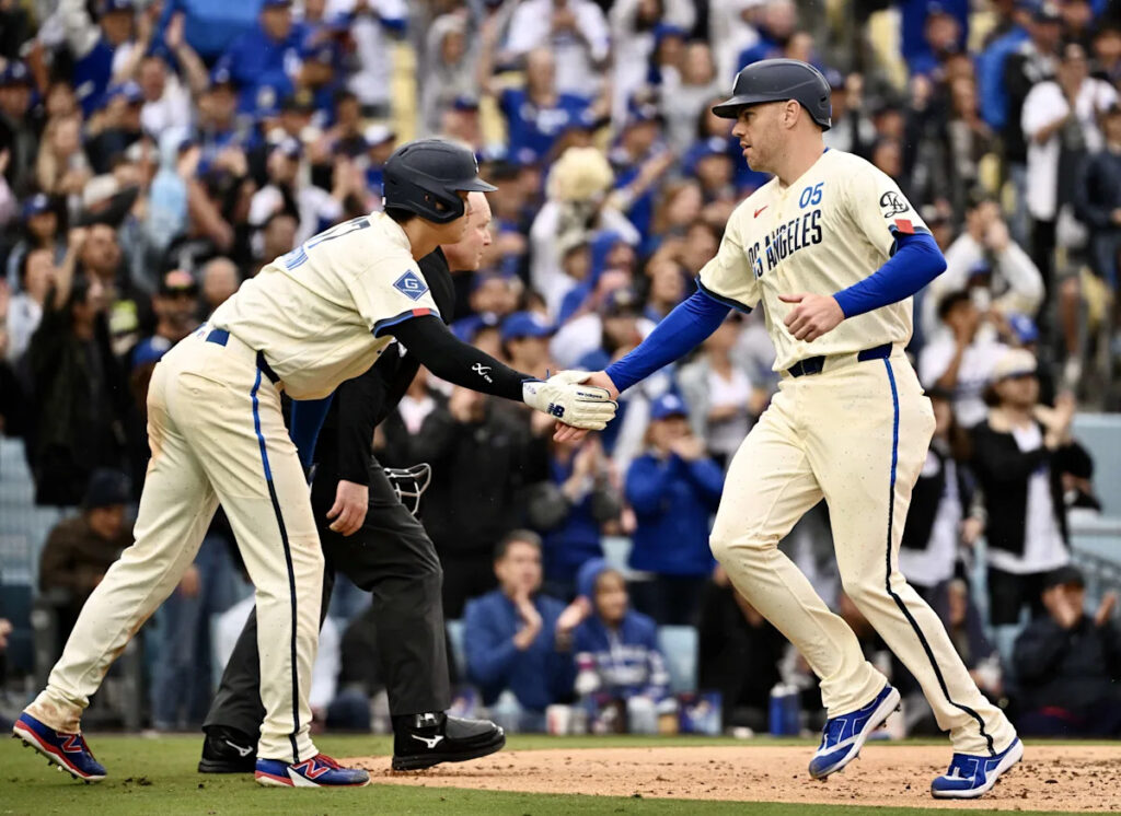 Dodgers vs. Cubs game III chat