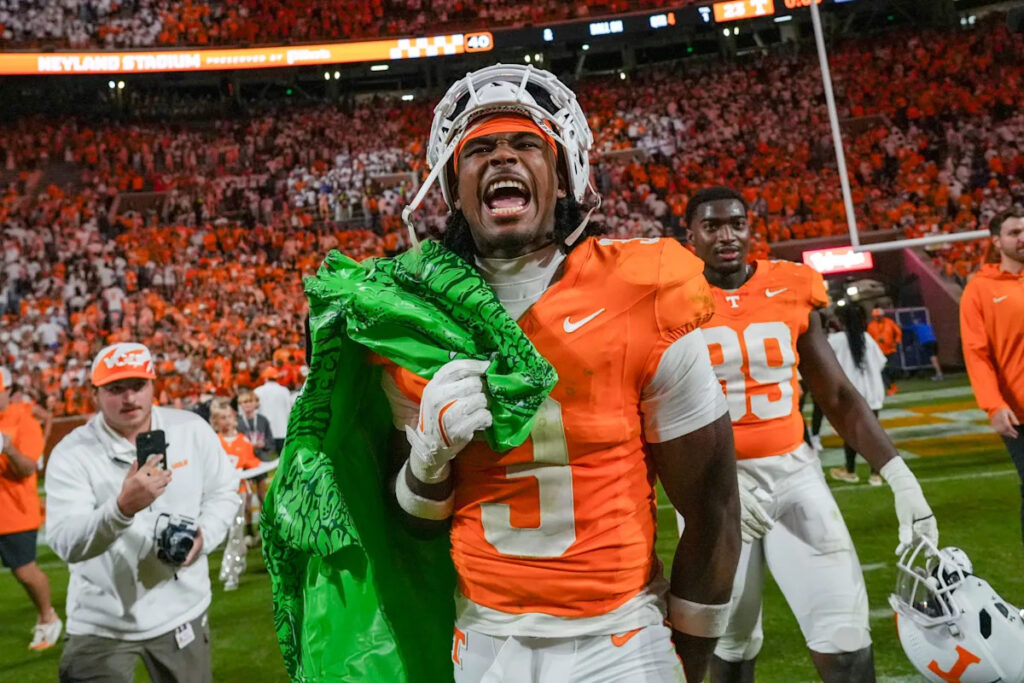 2026 NFL Mock Draft: Dallas Cowboys choose cornerback