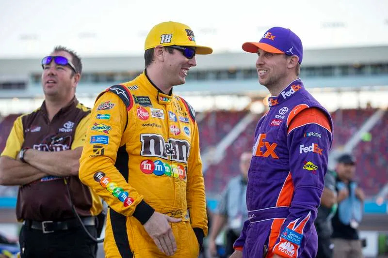 November 09, 2018 – Avondale, Arizona, USA: Kyle Busch (18) and Denny Hamlin (11) get ready to qualify for the Can-Am 500(k) at ISM Raceway in Avondale, Arizona.