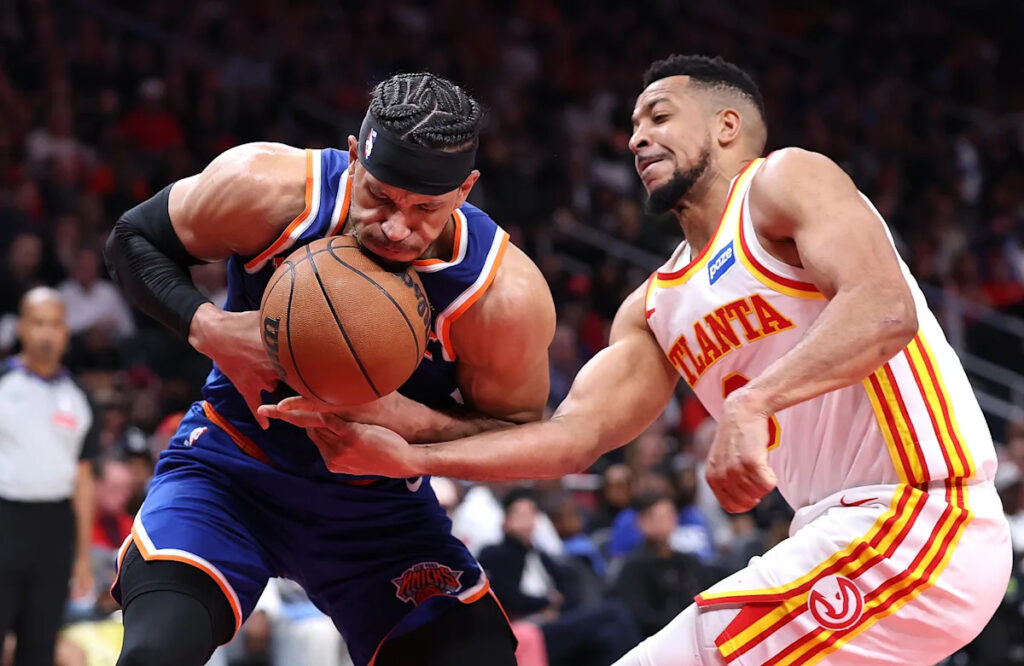 Grimy New York basketball is back as Josh Hart, Jose Alvarado and a suffocating defense even series vs. Hawks