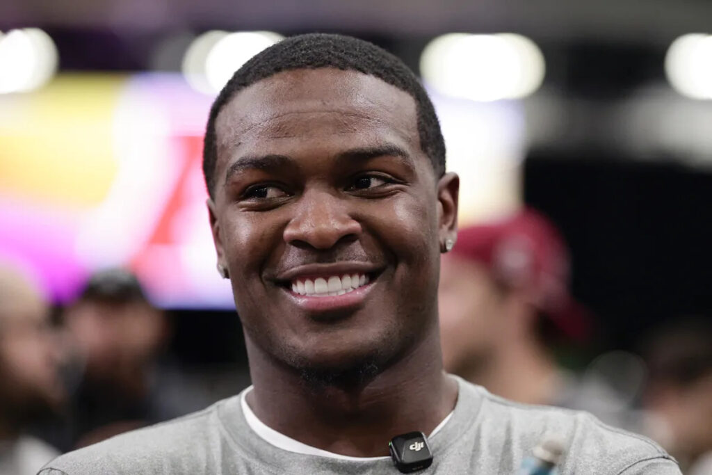 The De’Von Achane saga takes a positive turn for Miami Dolphins fans