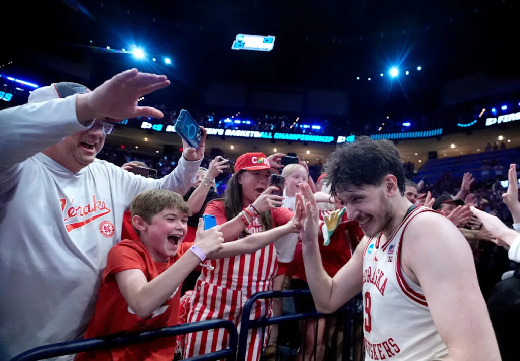 How much money March Madness teams are earning, how it gets split