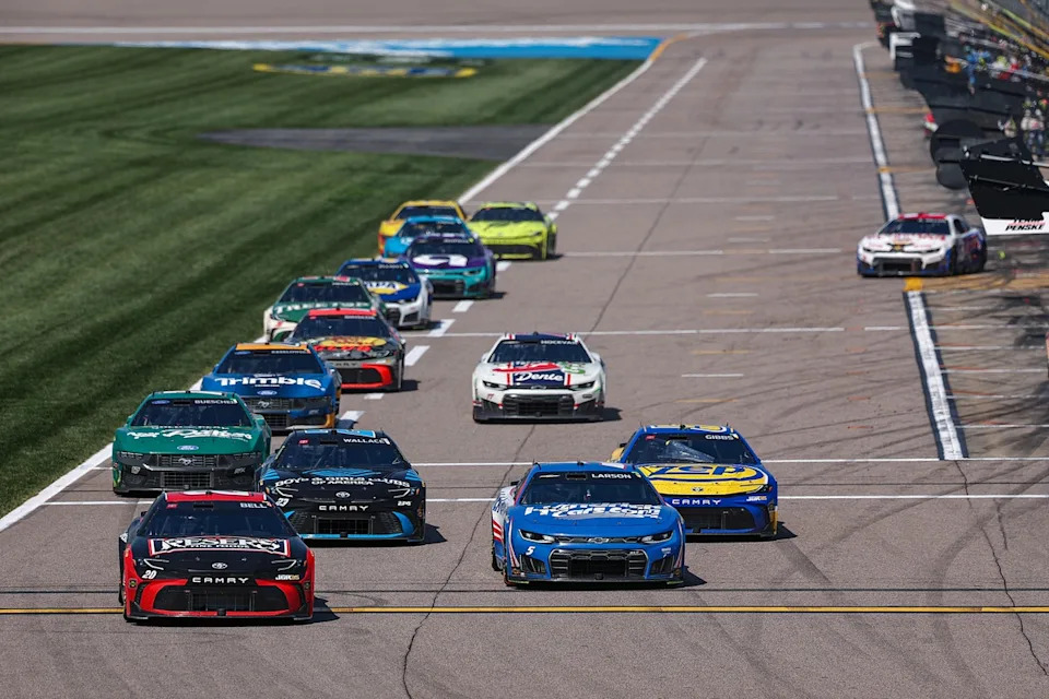 Christopher Bell, Joe Gibbs Racing, Kyle Larson, Hendrick Motorsports