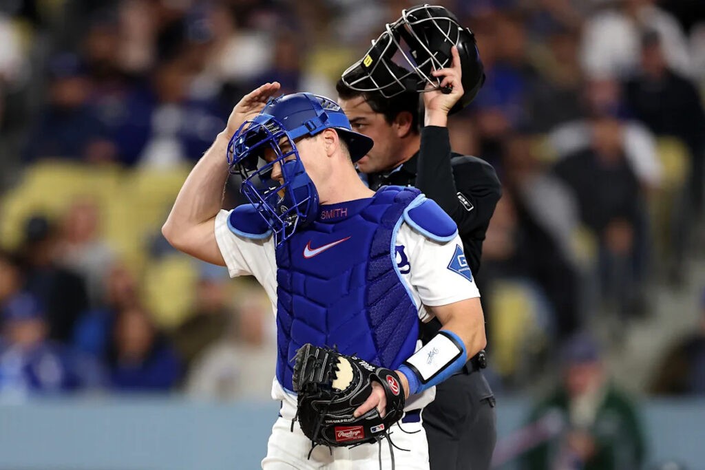 Dodgers notes: Will Smith back tightness, Roki Sasaki’s splitter