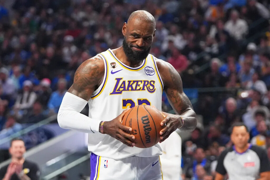 LeBron James sits out with left foot injury for Lakers, who are already without Doncic and Reaves