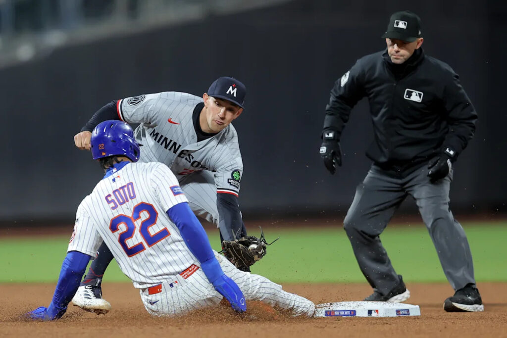Game 25: Twins at Mets